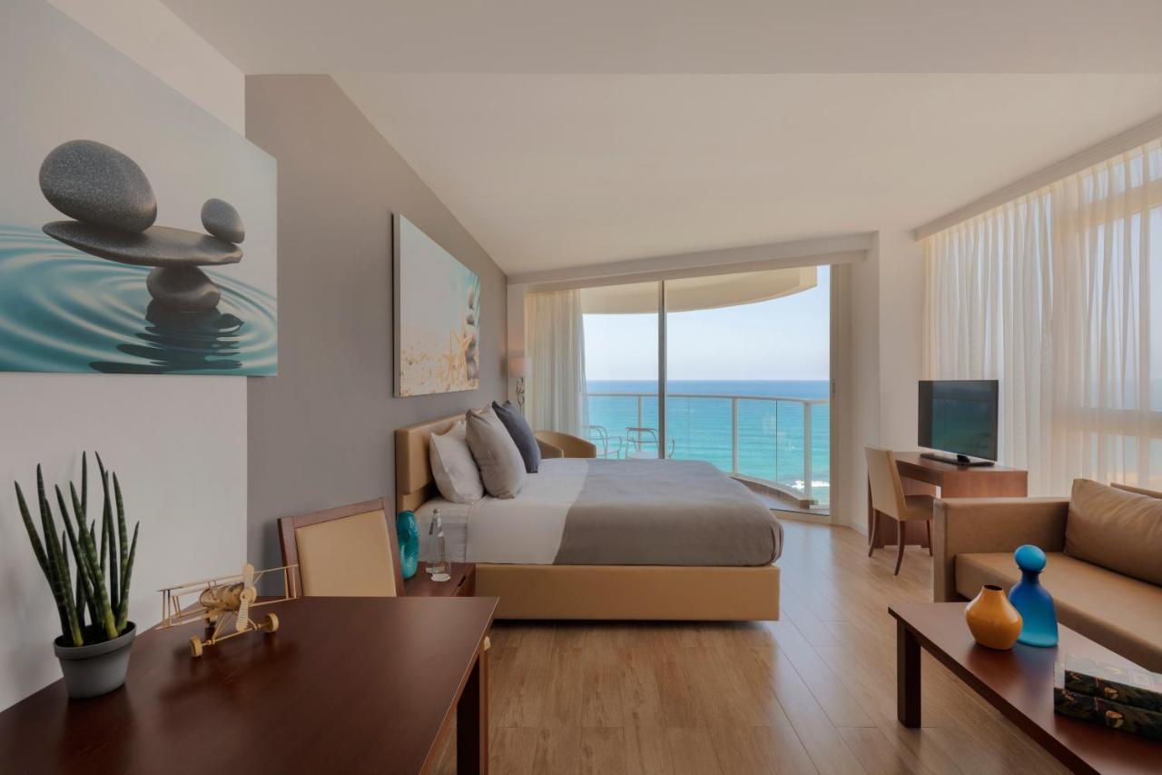 Ramada Resort Hadera Beach Zewnętrze zdjęcie