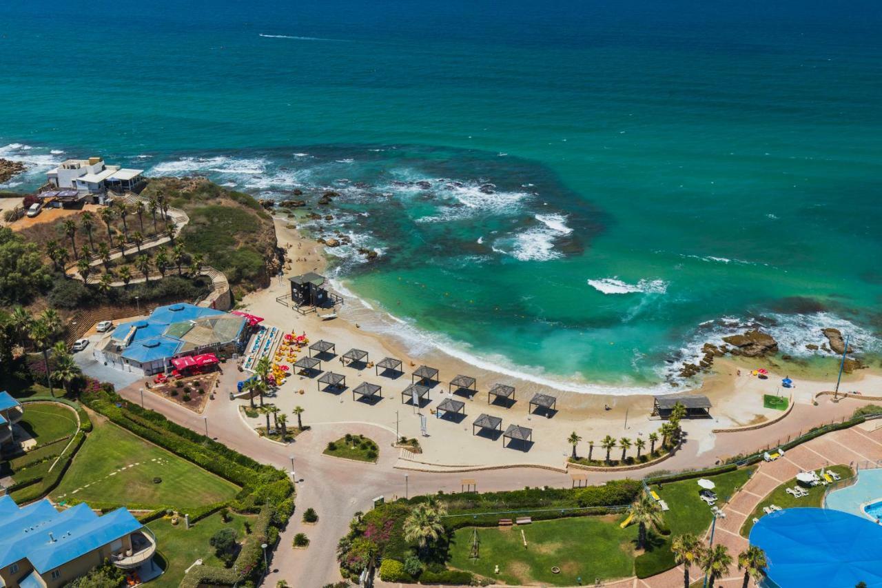 Ramada Resort Hadera Beach Zewnętrze zdjęcie