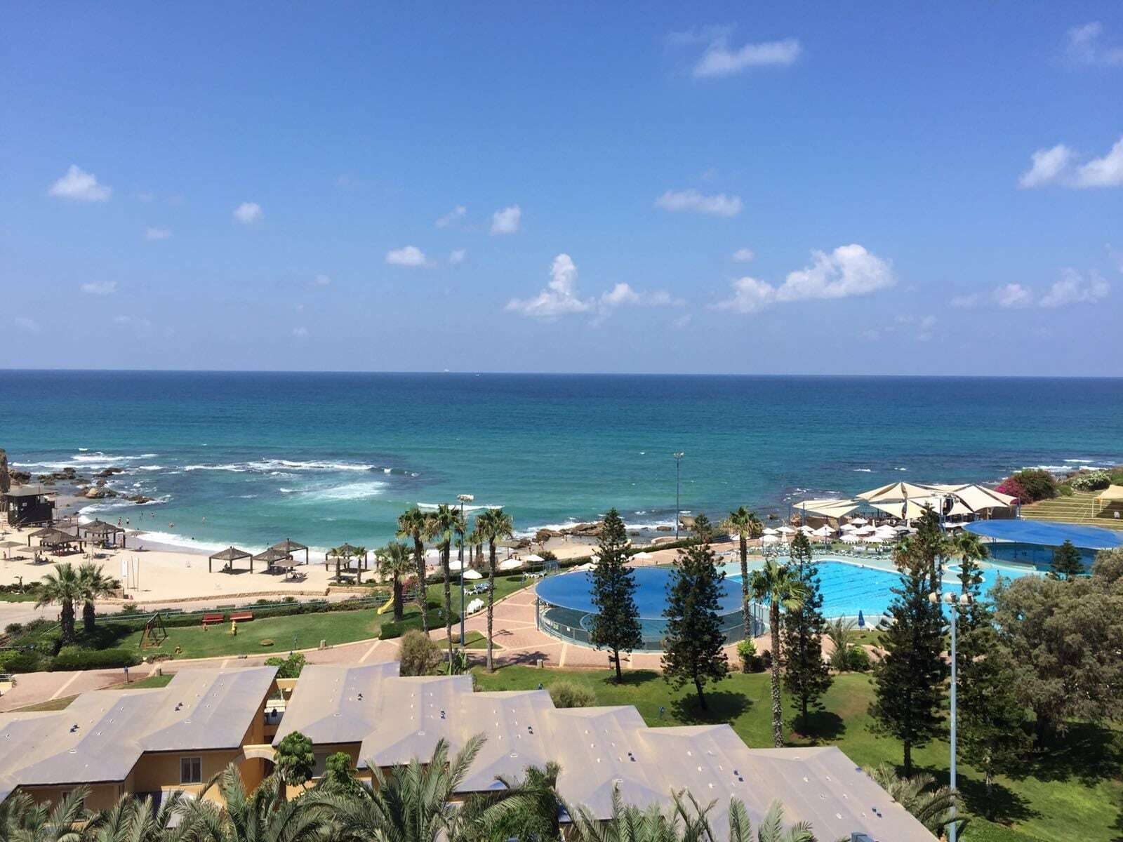 Ramada Resort Hadera Beach Zewnętrze zdjęcie